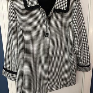 Courtney Woman size 18